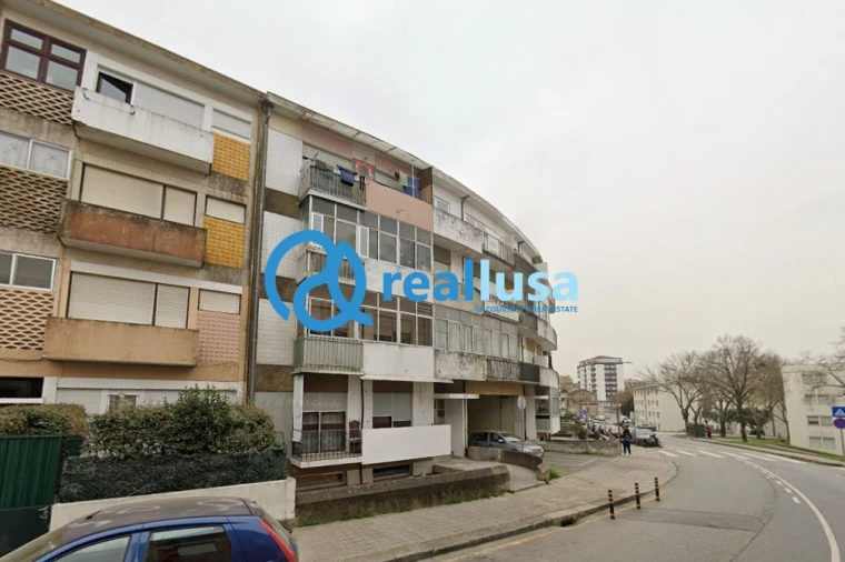 Apartamento T1 para Venda em Paranhos Foto 7