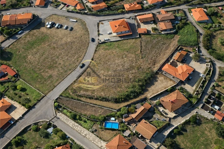 Terreno para Venda em Estorãos Foto 4