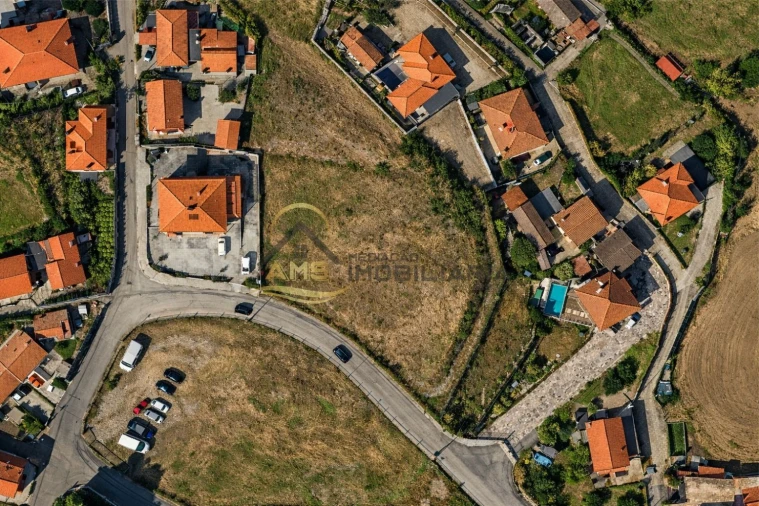 Terreno para Venda em Estorãos Foto 6