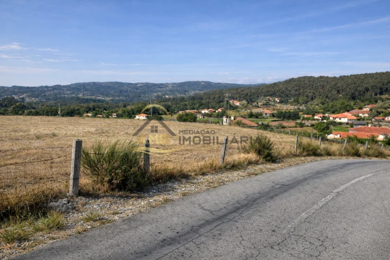 Terreno para Venda em Estorãos Foto 10