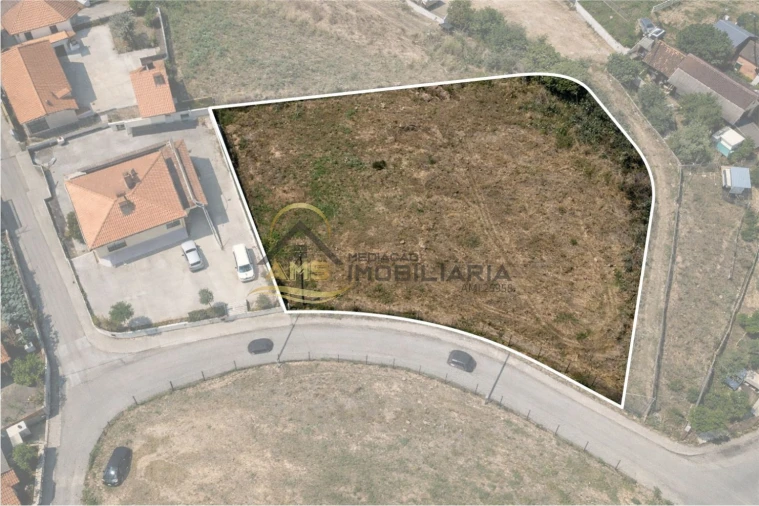 Terreno para Venda em Estorãos Foto 2