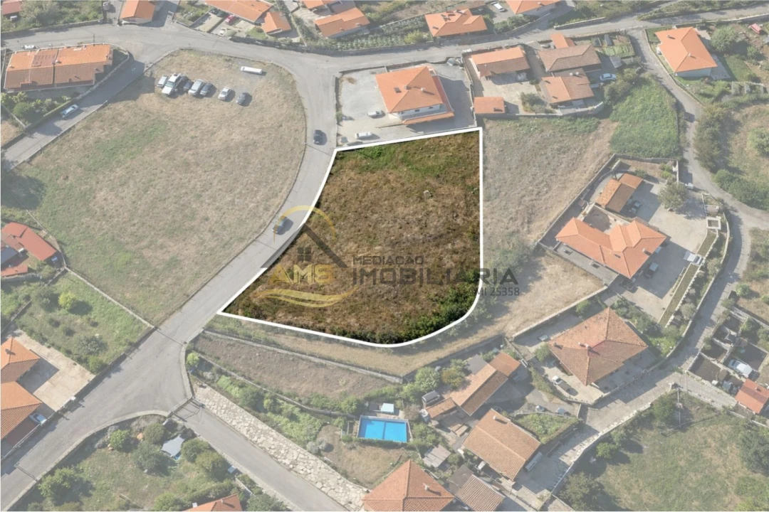 Terreno para Venda em Estorãos Foto 5