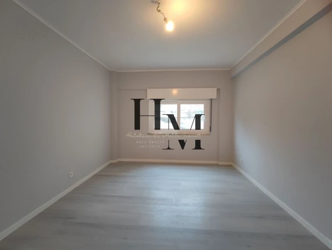 Apartamento T3 para Venda em Laranjeiro e Feijó Foto 8