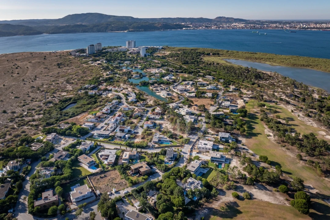 Moradia T4 para Venda em Carvalhal Foto 34