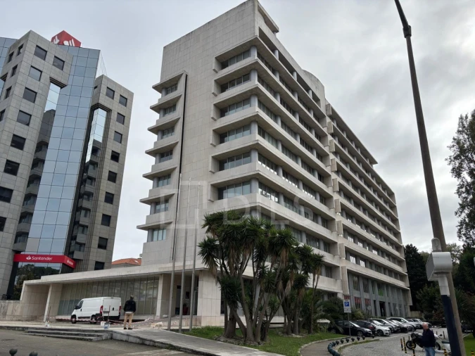 Prédio para Arrendamento em Aldoar, Foz do Douro e Nevogilde