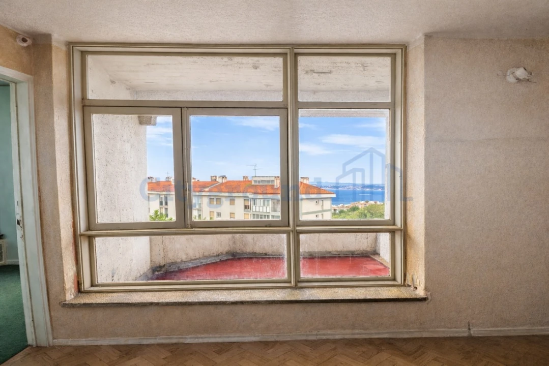 Apartamento T3 para Venda em Olivais Foto 2