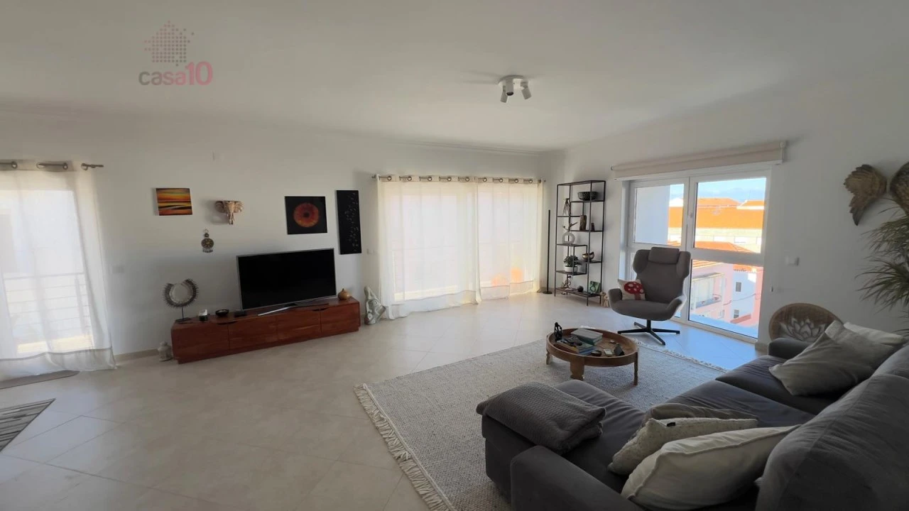 Apartamento T4 para Venda em Alcochete Foto 6