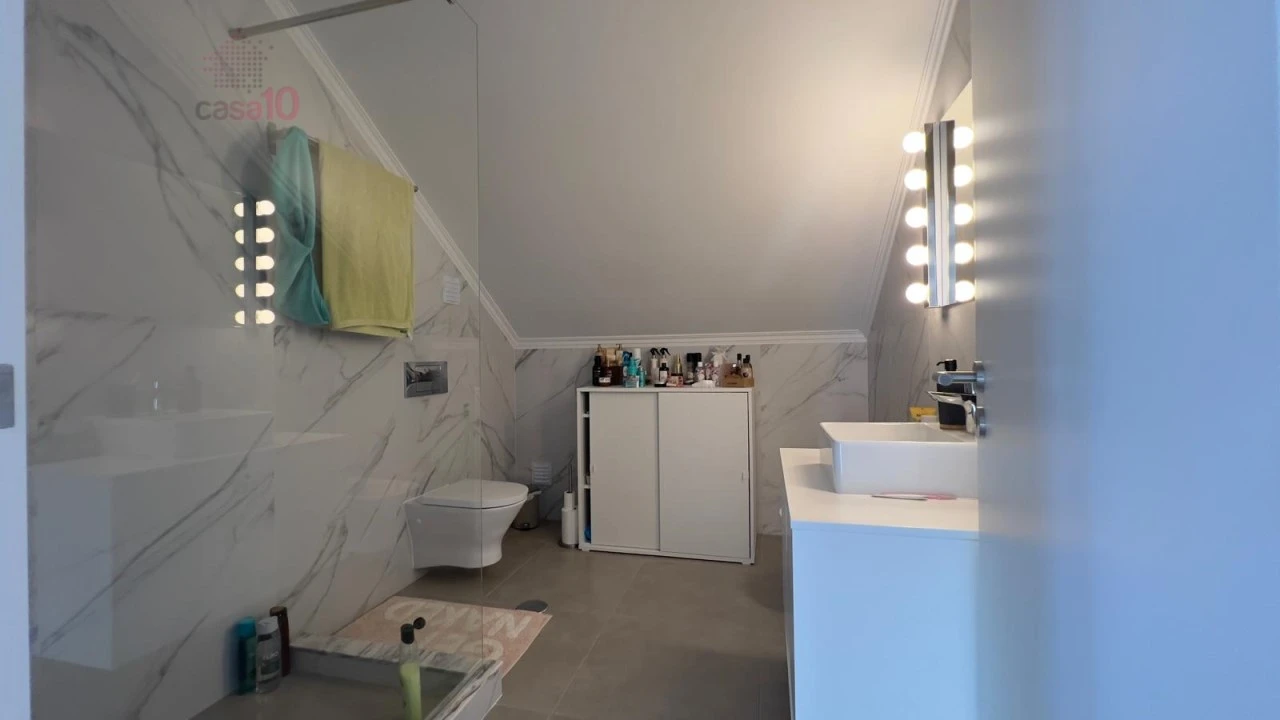 Apartamento T4 para Venda em Alcochete Foto 29