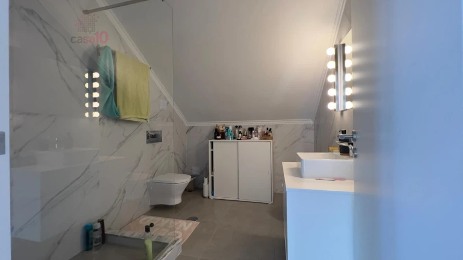 Apartamento T4 para Venda em Alcochete Foto 29