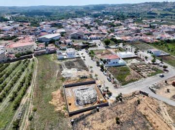 Moradia T3 para Venda em Roliça