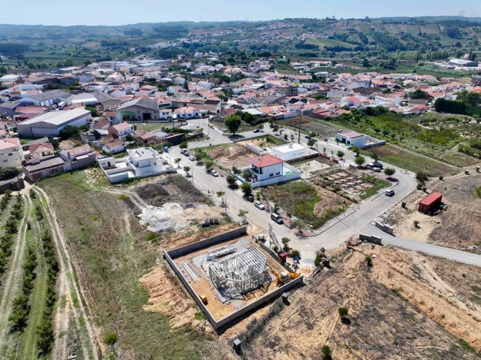 Moradia T3 para Venda em Roliça Foto 7