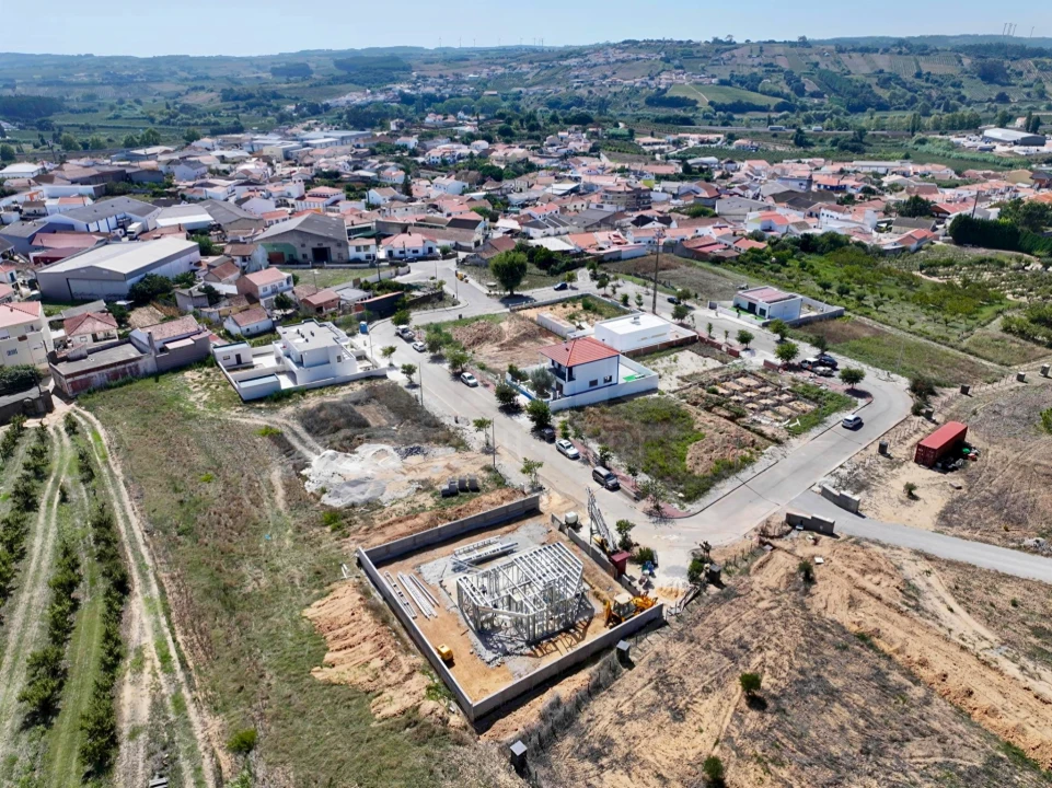 Moradia T3 para Venda em Roliça Foto 7