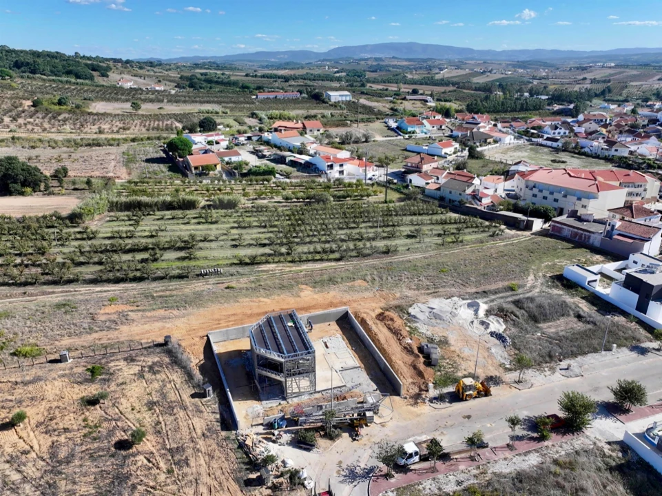 Moradia T3 para Venda em Roliça Foto 7