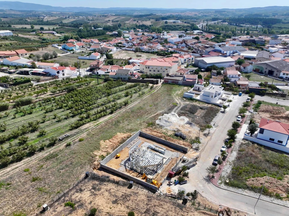 Moradia T3 para Venda em Roliça Foto 10