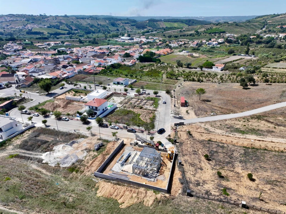 Moradia T3 para Venda em Roliça Foto 5
