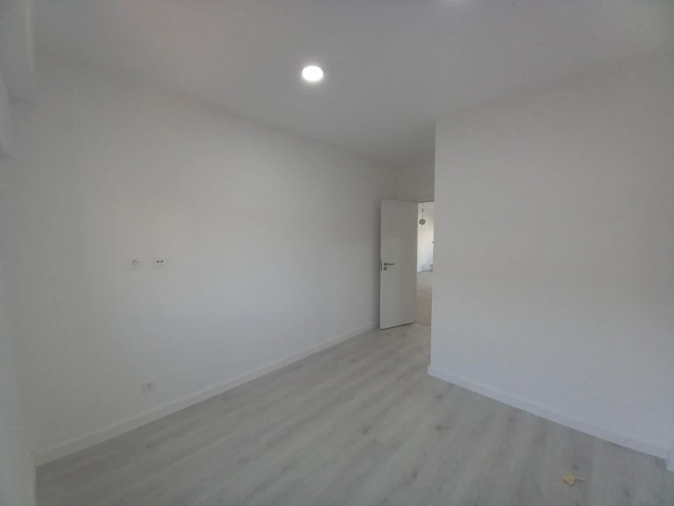 Apartamento T3 para Venda em Costa da Caparica Foto 25
