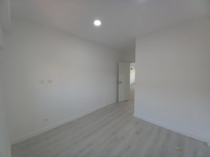 Apartamento T3 para Venda em Costa da Caparica Foto 25