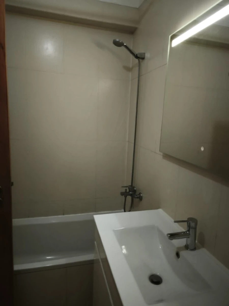 Apartamento T3 para Venda em Rio de Mouro Foto 6