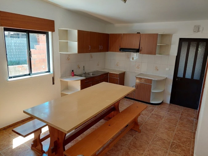 Moradia T3 para Venda em Souto da Carpalhosa e Ortigosa Foto 2
