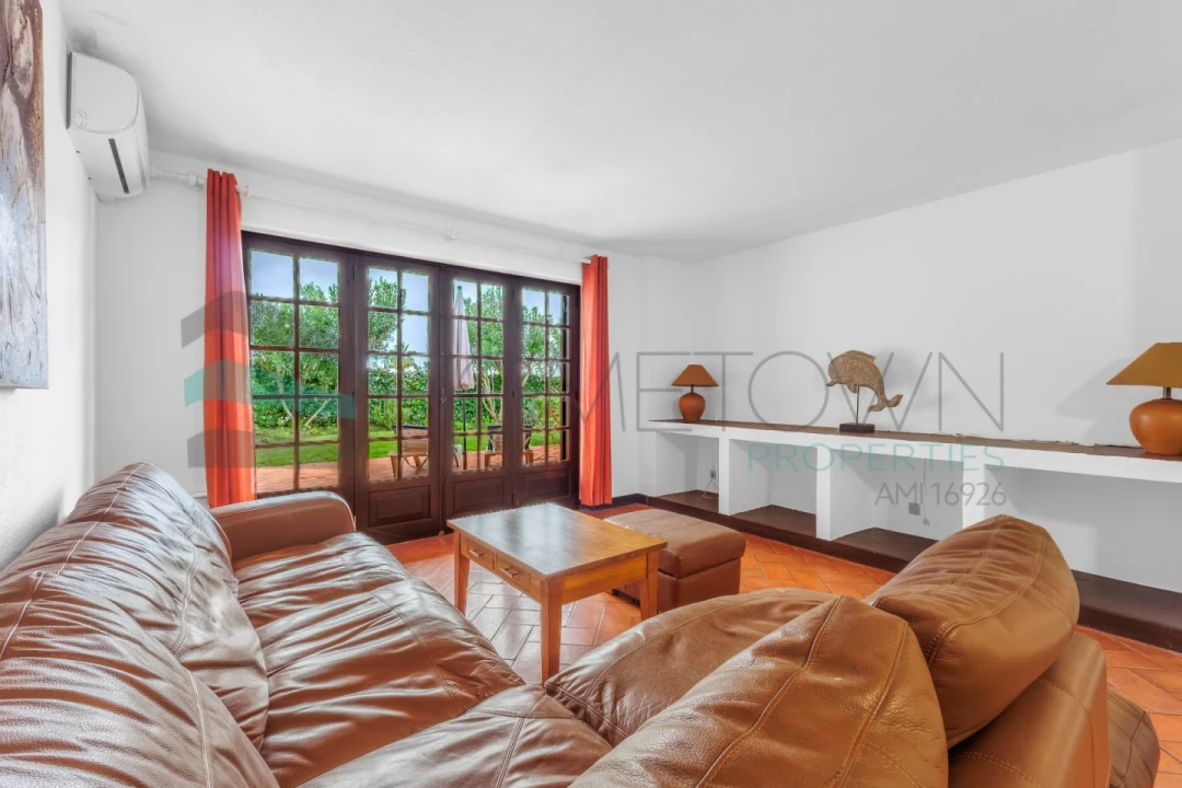 Apartamento T2 para Venda em Quarteira Foto 7