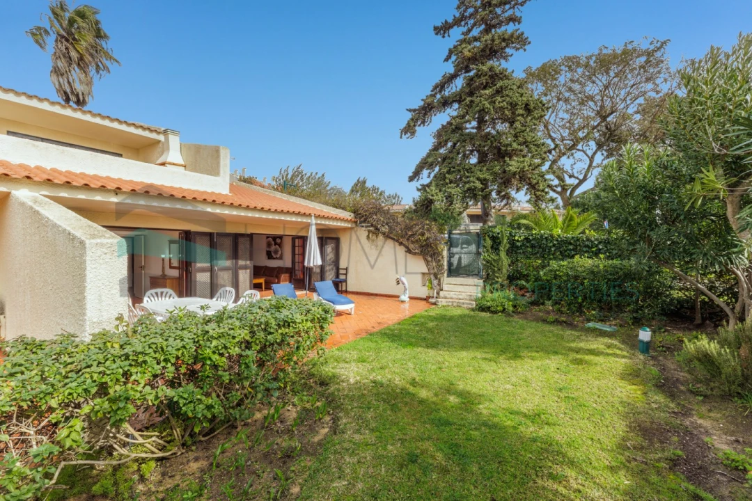 Apartamento T2 para Venda em Quarteira Foto 8