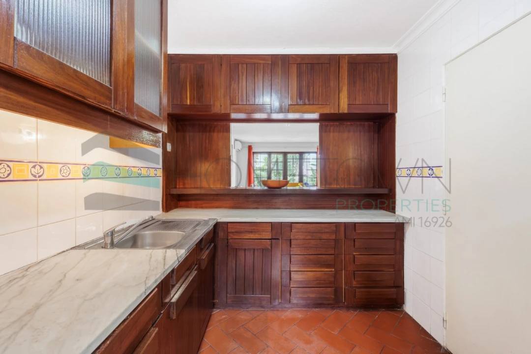 Apartamento T2 para Venda em Quarteira Foto 11