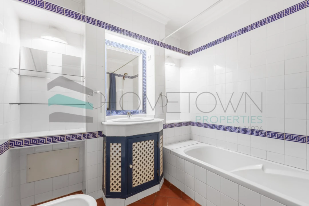 Apartamento T2 para Venda em Quarteira Foto 21