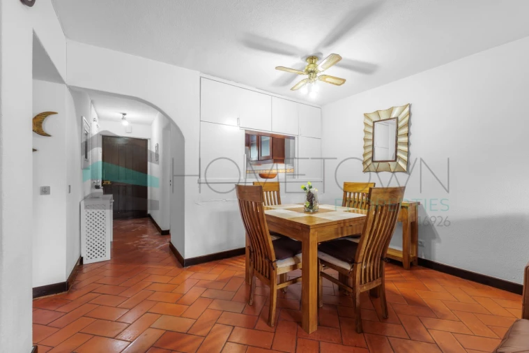 Apartamento T2 para Venda em Quarteira Foto 5