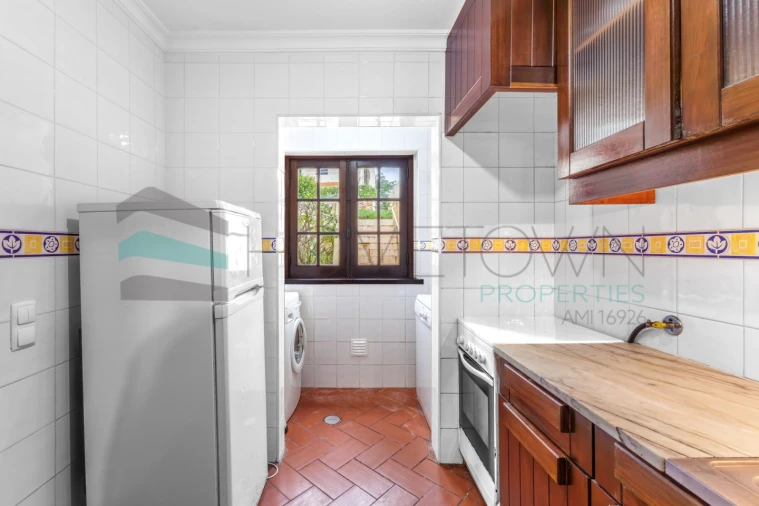 Apartamento T2 para Venda em Quarteira Foto 14