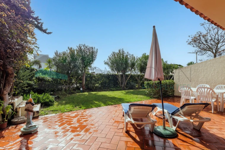 Apartamento T2 para Venda em Quarteira Foto 15