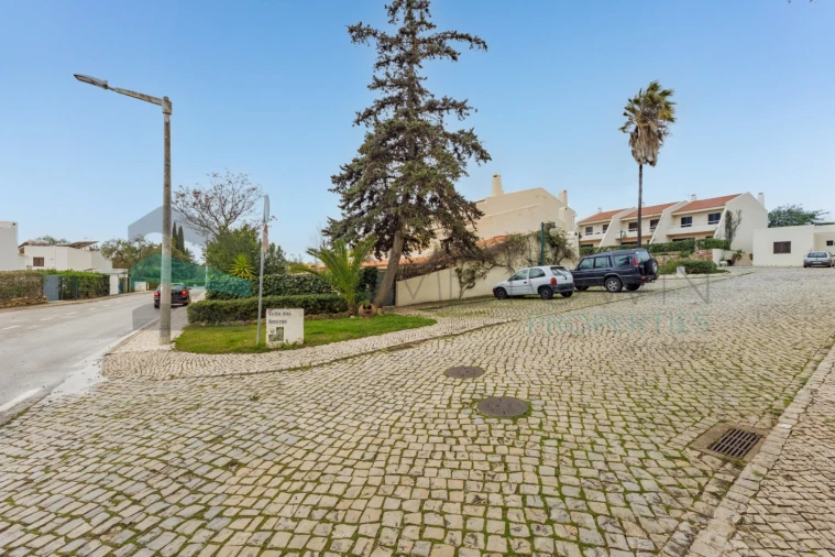 Apartamento T2 para Venda em Quarteira Foto 28