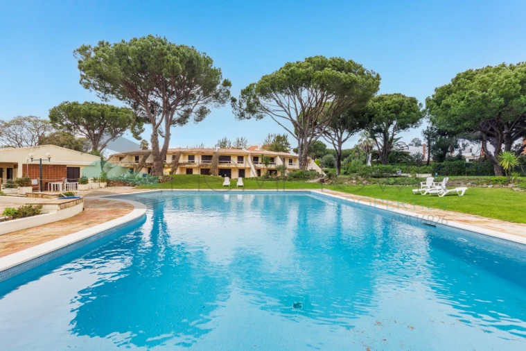 Apartamento T2 para Venda em Quarteira Foto 29