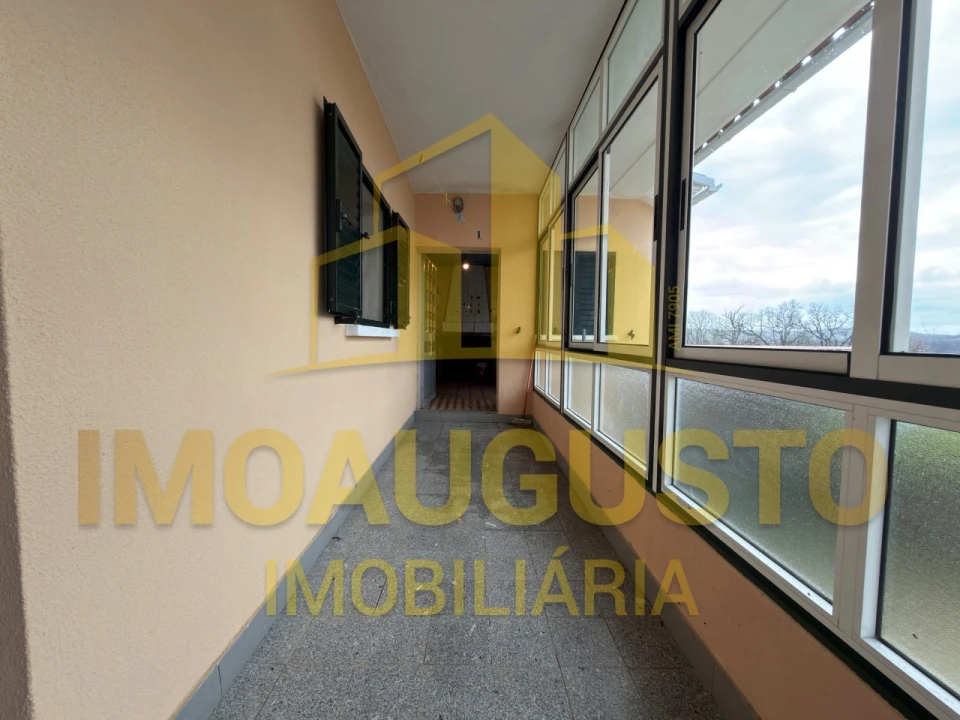 Moradia T3 para Venda em Pousafoles do Bispo, Pena Lobo e Lomba Foto 9