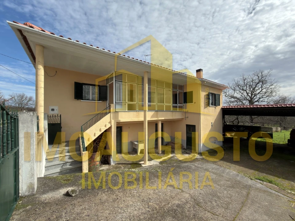 Moradia T3 para Venda em Pousafoles do Bispo, Pena Lobo e Lomba Foto 2