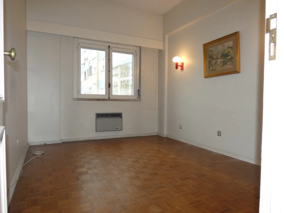 Apartamento T3 para Venda em Benfica Foto 6