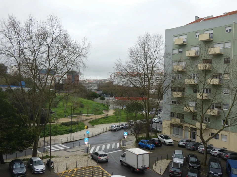 Apartamento T3 para Venda em Benfica Foto 30