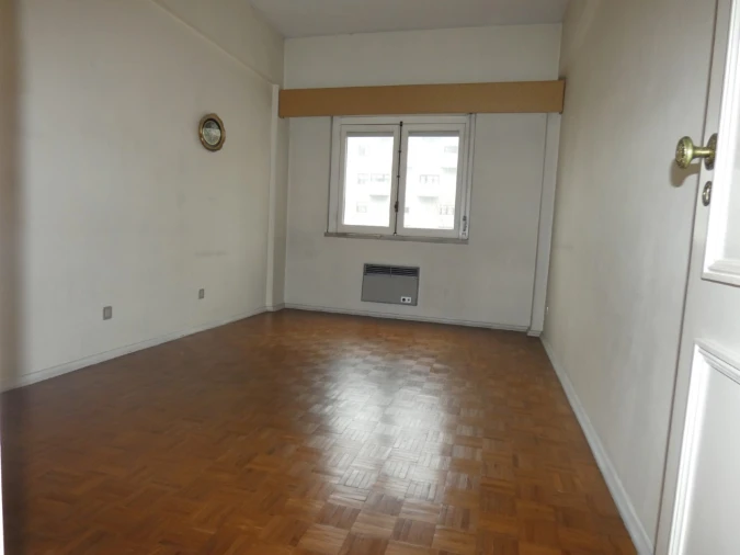 Apartamento T3 para Venda em Benfica Foto 16