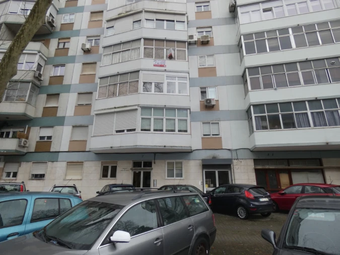 Apartamento T3 para Venda em Benfica Foto 31