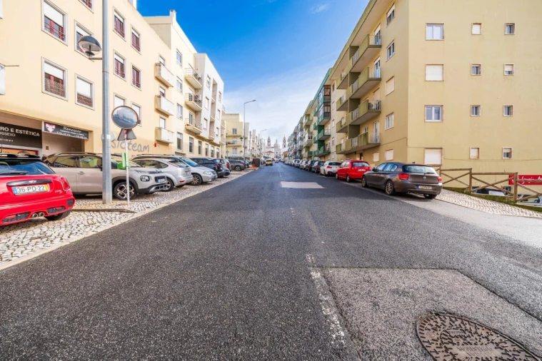 Apartamento T2 para Venda em Mafra Foto 44