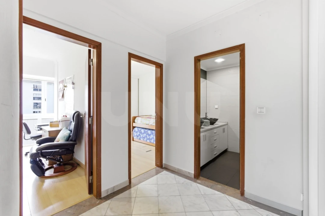 Apartamento T3 para Venda em Alcabideche Foto 10