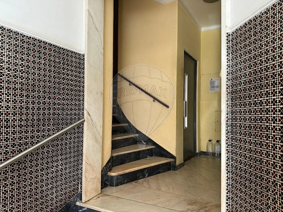 Apartamento T4 para Venda em Portimão Foto 23