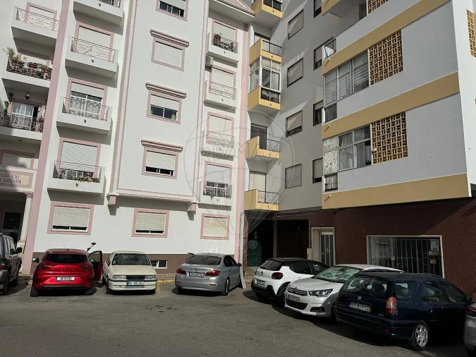 Apartamento T4 para Venda em Portimão Foto 10