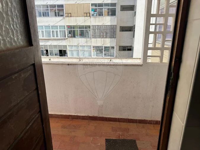 Apartamento T4 para Venda em Portimão Foto 17