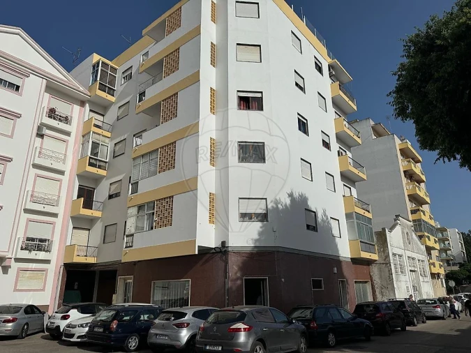 Apartamento T4 para Venda em Portimão Foto 21