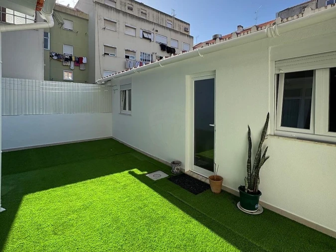 Apartamento T3 para Venda em Corroios Foto 3