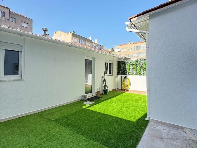 Apartamento T3 para Venda em Corroios Foto 6