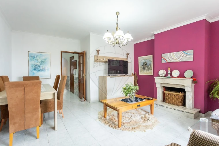 Apartamento T3 para Venda em Marvila, Ribeira Santarém, São Salvador, São Nicolau