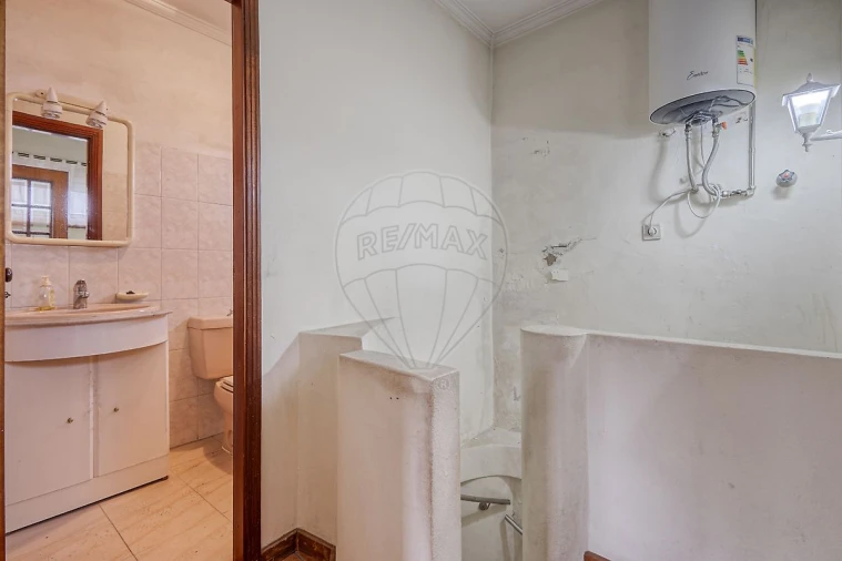 Moradia T2 para Venda em Serzedo e Perosinho Foto 5