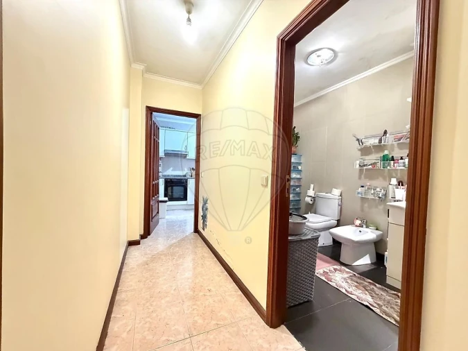 Apartamento T2 para Venda em Gulpilhares e Valadares Foto 23