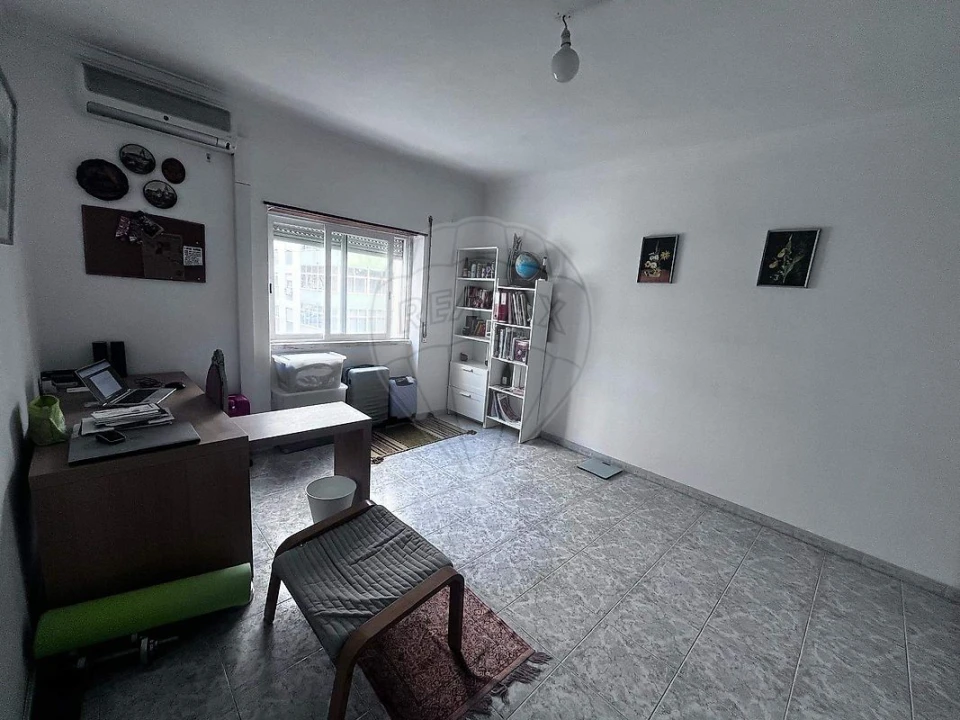 Apartamento T3 para Venda em Corroios Foto 31